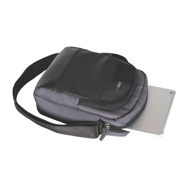 کیف رودوشی نیلپر توریستر مدل گیوان NTLM671