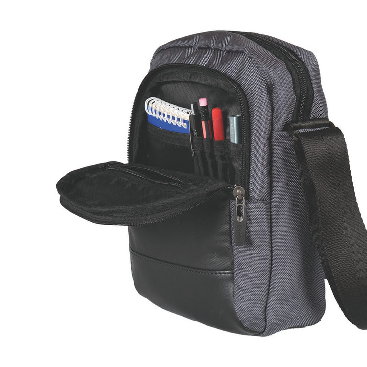 کیف رودوشی نیلپر توریستر مدل گیوان NTLM671