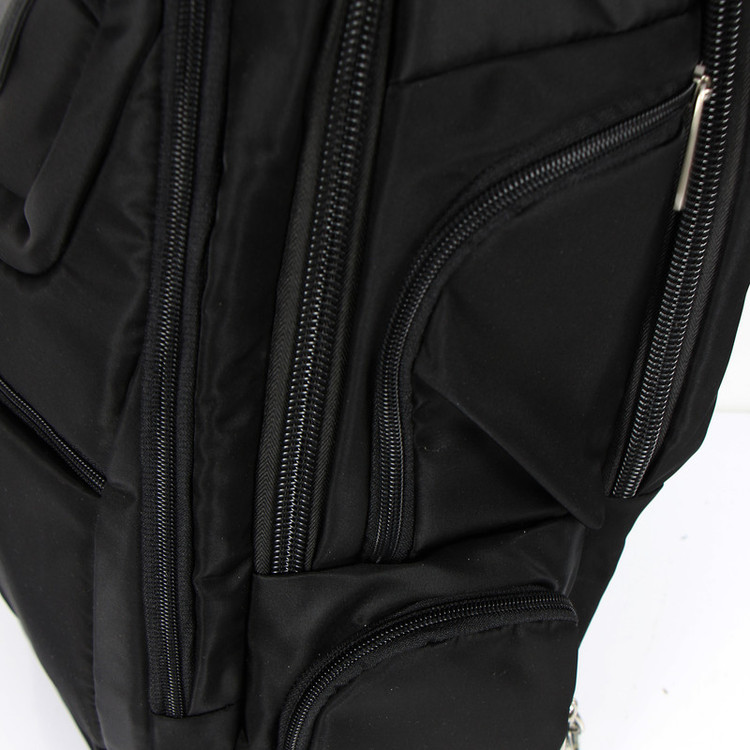 داریا چهار جیب در طرفین